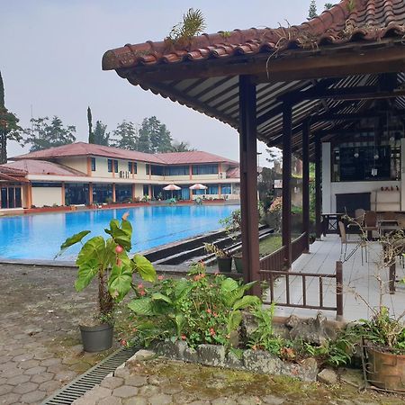 Cisarua Indah Cottage Brujul Kültér fotó